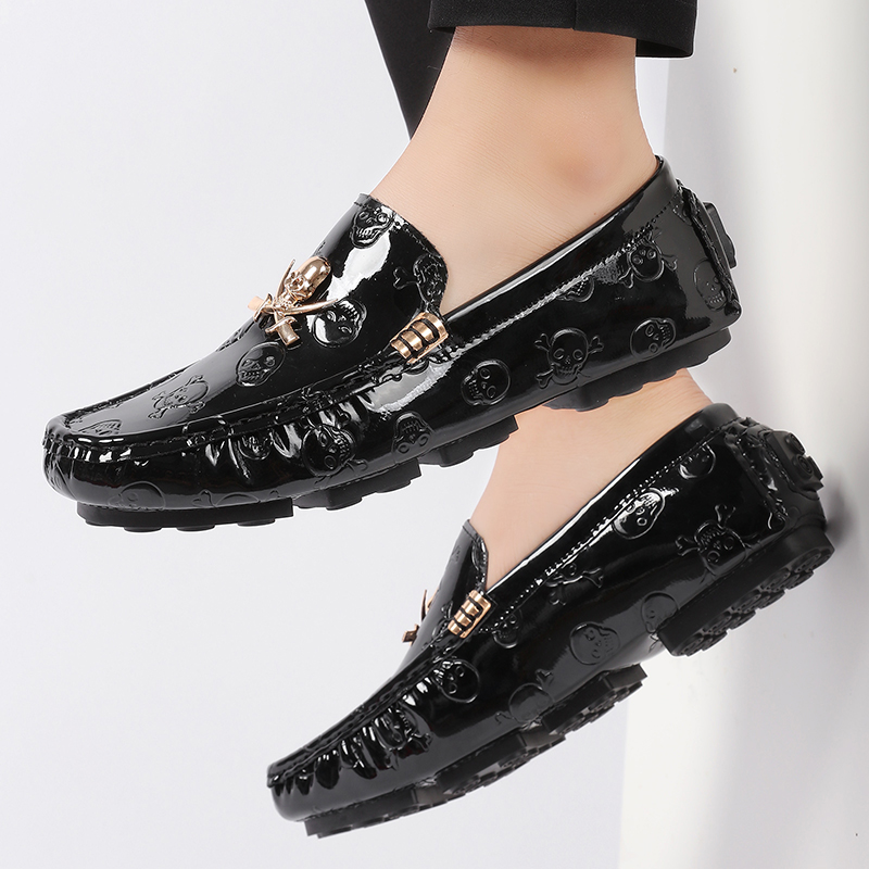 Herren Qualitäts-Slipper mit T – Patent Leather Shine Bewertung und Preis
